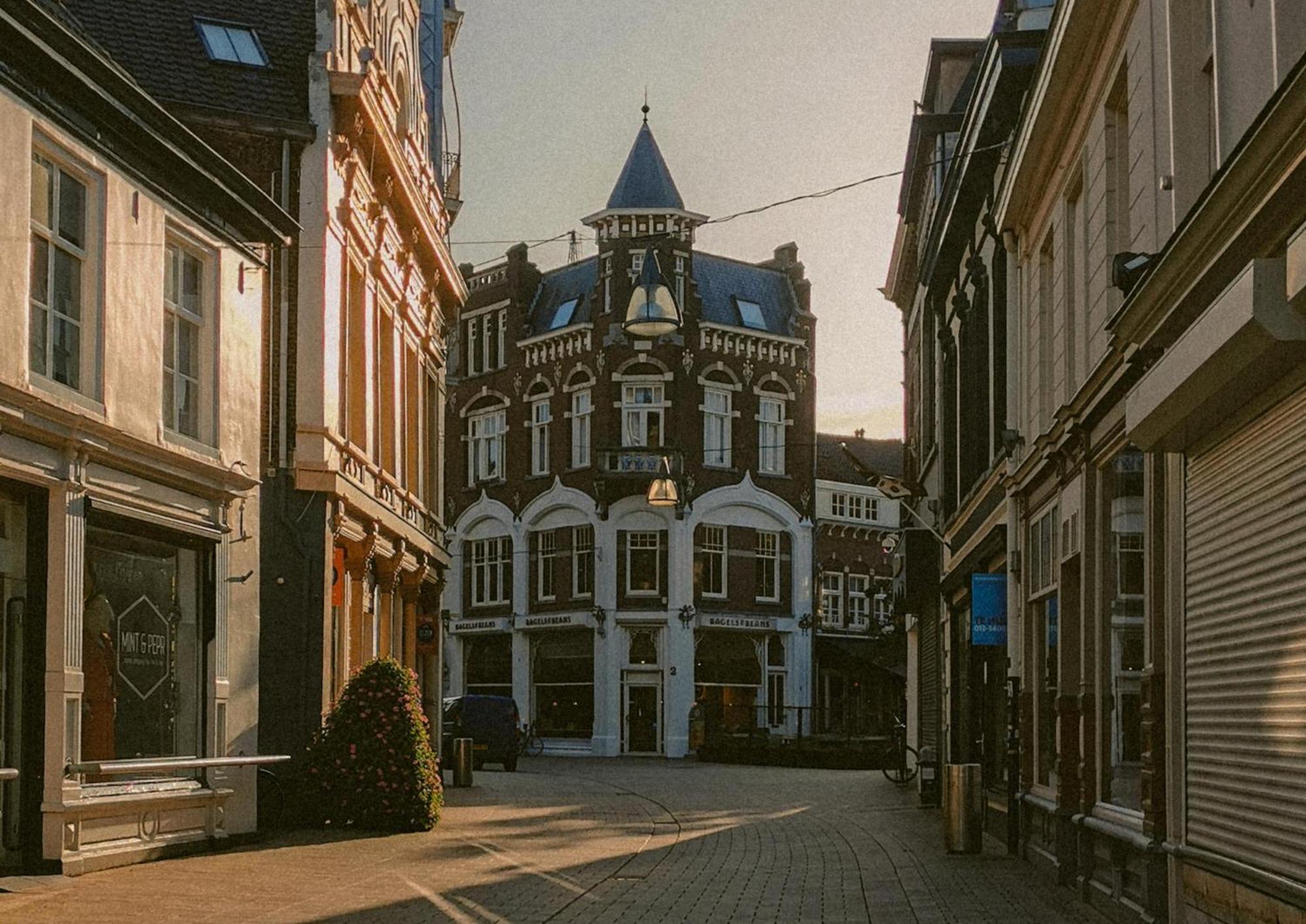 6P Hotspot Wifi Near Poppodium013 And City Center ティルブルグ エクステリア 写真